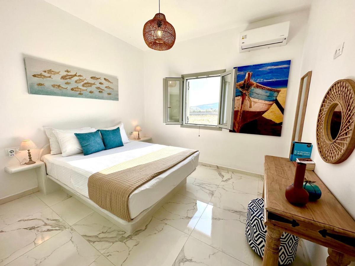 Santana Apartments Perivolos  Buitenkant foto