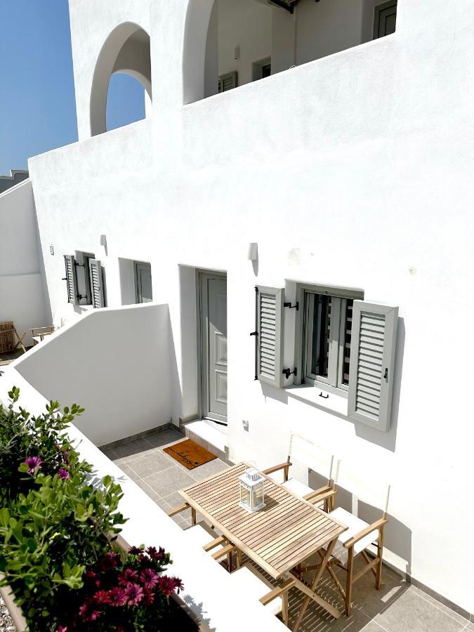 Santana Apartments Perivolos  Buitenkant foto